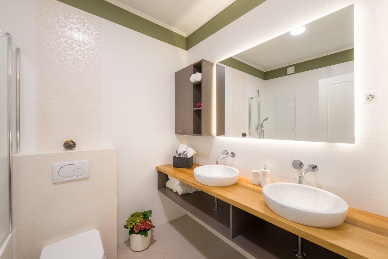 Apartmán Comfort Luxe Adriatic View & Jacuzzi Znjan Beach