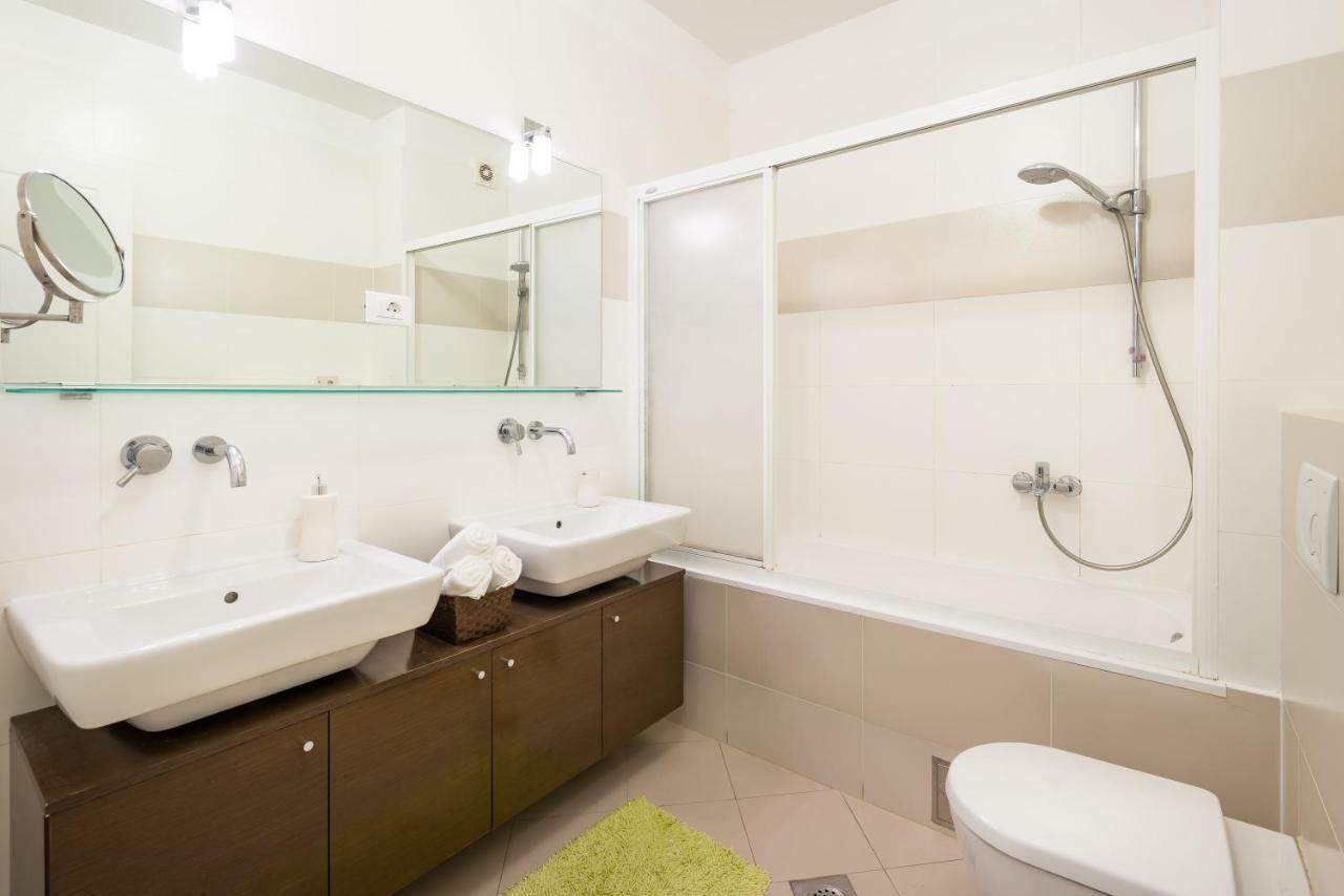 Apartmán Comfort Luxe Adriatic View & Jacuzzi Znjan Beach *